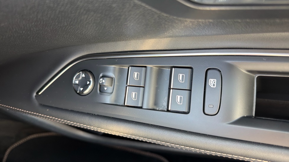 Peugeot 5008 1.5 BlueHDi GT 5dr EAT8 Diesel Estate - Image 25