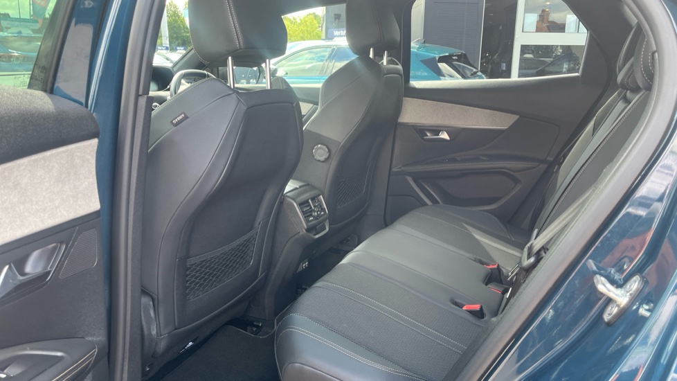 Peugeot 3008 1.2 PureTech GT 5dr EAT8 Petrol Estate - Image 16