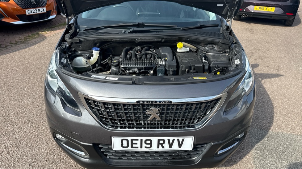 Peugeot 2008 1.2 PureTech Active 5dr [Start Stop] Petrol Estate - Image 8