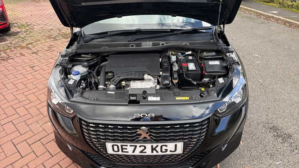 Peugeot 208 1.2 PureTech 100 Active Premium + 5dr Petrol Hatchback - Image 8