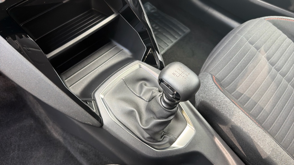 Peugeot 208 1.2 PureTech 100 Active Premium + 5dr Petrol Hatchback - Image 13