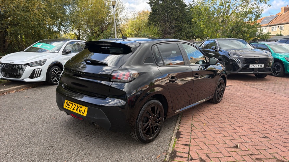 Peugeot 208 1.2 PureTech 100 Active Premium + 5dr Petrol Hatchback - Image 22