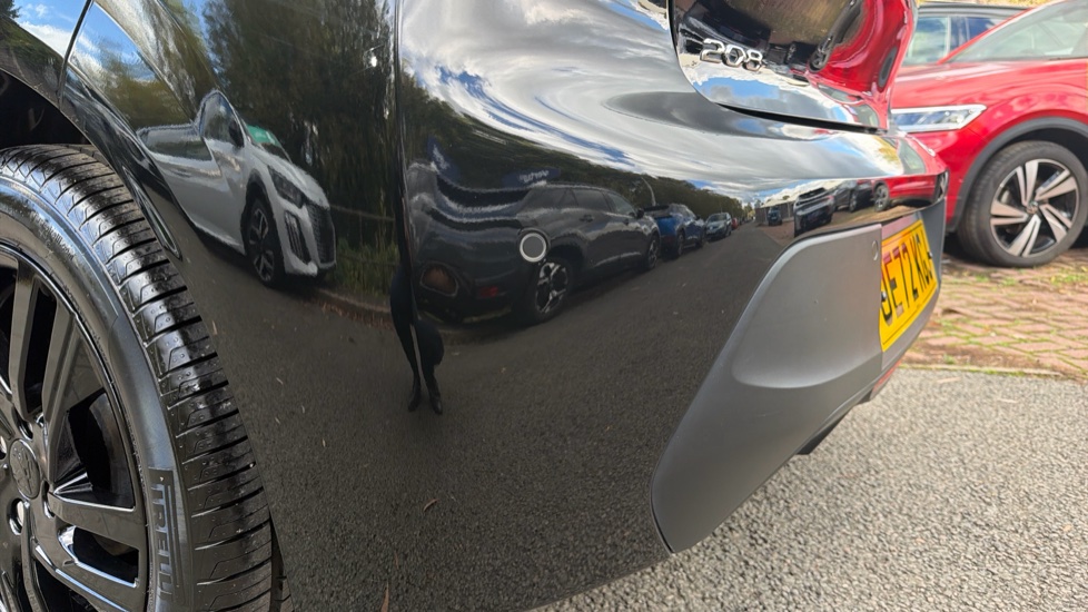 Peugeot 208 1.2 PureTech 100 Active Premium + 5dr Petrol Hatchback - Image 25