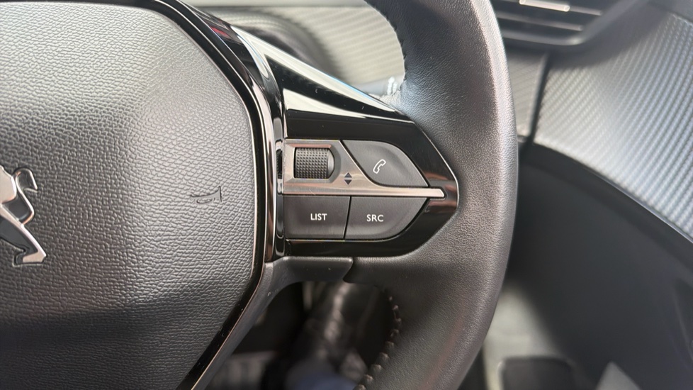 Peugeot 208 1.2 PureTech 100 Active Premium + 5dr Petrol Hatchback - Image 31