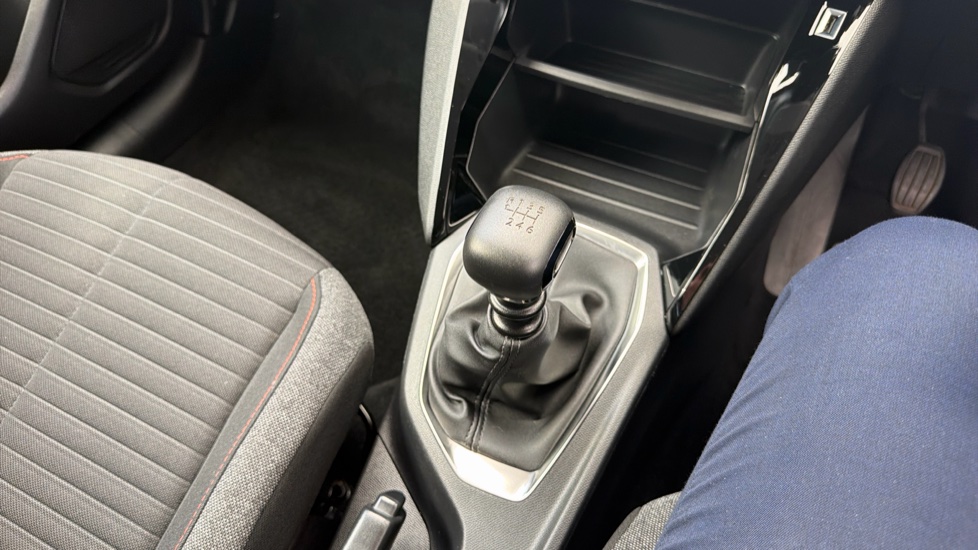 Peugeot 208 1.2 PureTech 100 Active Premium + 5dr Petrol Hatchback - Image 40