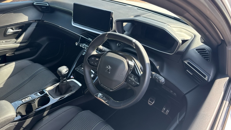 Peugeot 208 1.2 PureTech 100 GT 5dr Petrol Hatchback - Image 11
