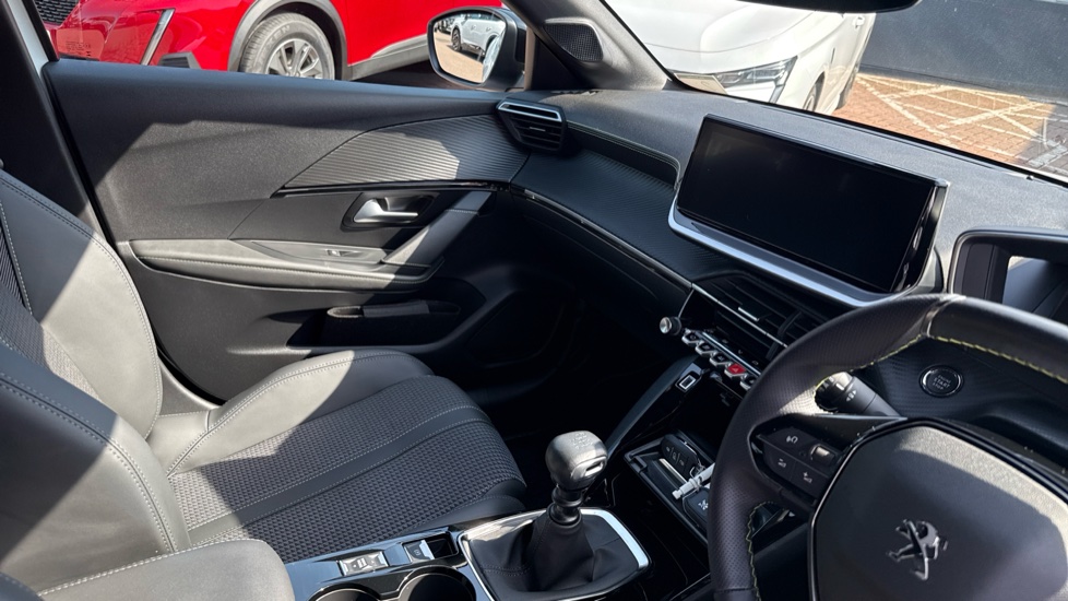 Peugeot 208 1.2 PureTech 100 GT 5dr Petrol Hatchback - Image 14
