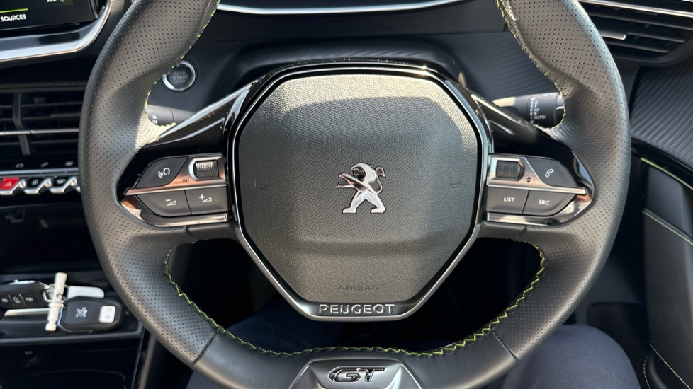 Peugeot 208 1.2 PureTech 100 GT 5dr Petrol Hatchback - Image 26