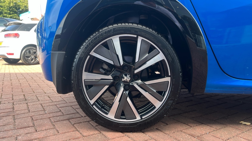 Peugeot 208 1.2 PureTech 100 GT 5dr Petrol Hatchback - Image 7