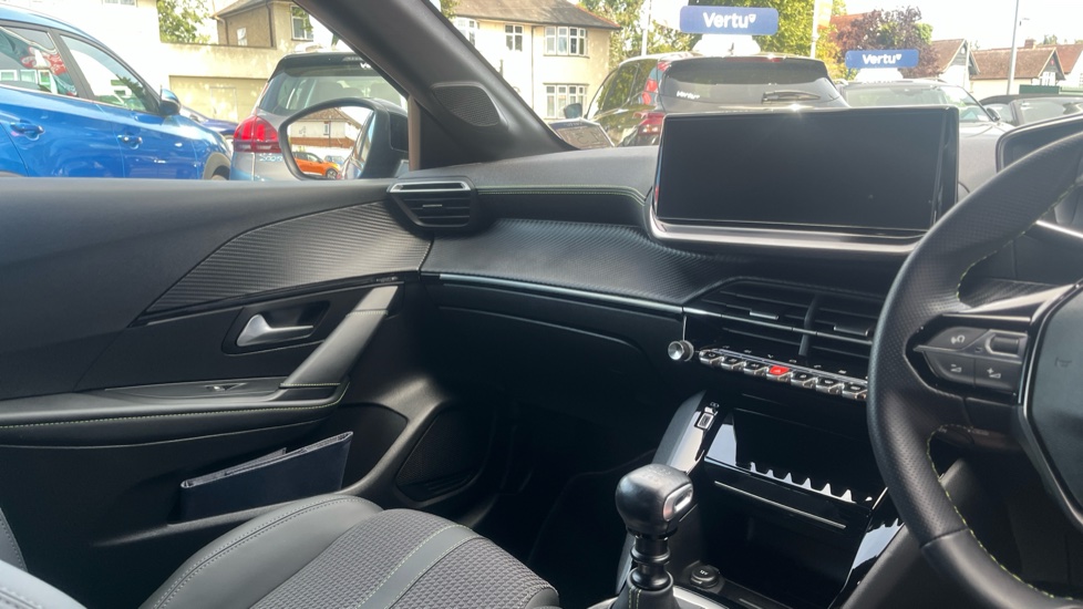 Peugeot 208 1.2 PureTech 100 GT 5dr Petrol Hatchback - Image 14
