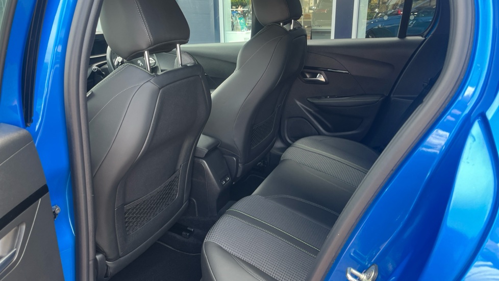 Peugeot 208 1.2 PureTech 100 GT 5dr Petrol Hatchback - Image 16