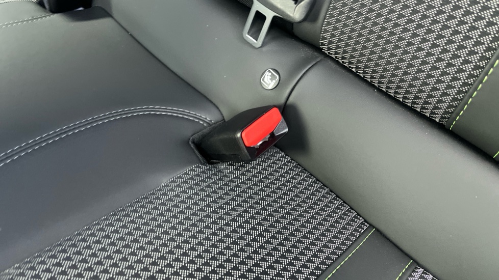 Peugeot 208 1.2 PureTech 100 GT 5dr Petrol Hatchback - Image 17