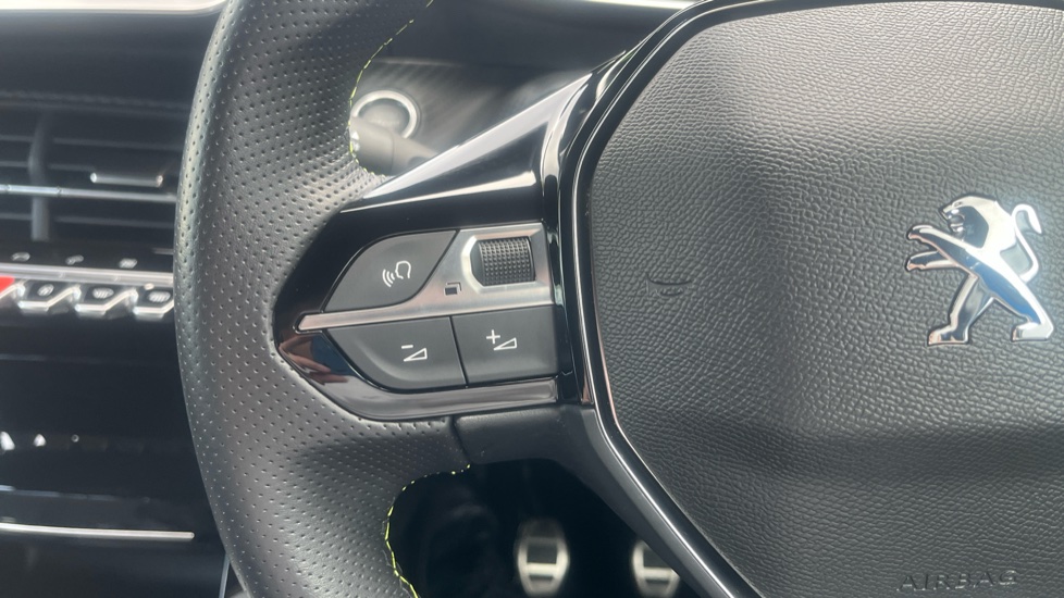 Peugeot 208 1.2 PureTech 100 GT 5dr Petrol Hatchback - Image 21