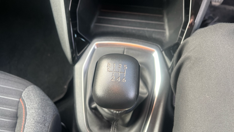 Peugeot 208 1.2 PureTech 100 Active Premium + 5dr Petrol Hatchback - Image 37