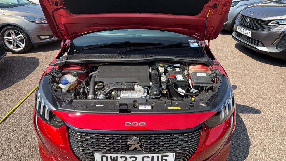 Peugeot 208 1.2 PureTech 100 GT 5dr Petrol Hatchback - Image 8
