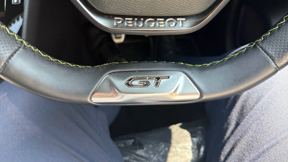 Peugeot 208 1.2 PureTech 100 GT 5dr Petrol Hatchback - Image 32