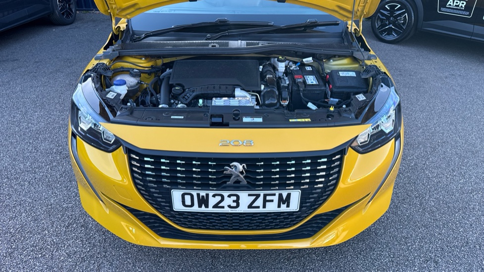 Peugeot 208 1.2 PureTech 100 Allure Premium + 5dr Petrol Hatchback - Image 8