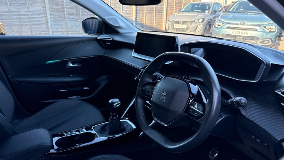 Peugeot 208 1.2 PureTech 100 Allure Premium + 5dr Petrol Hatchback - Image 11