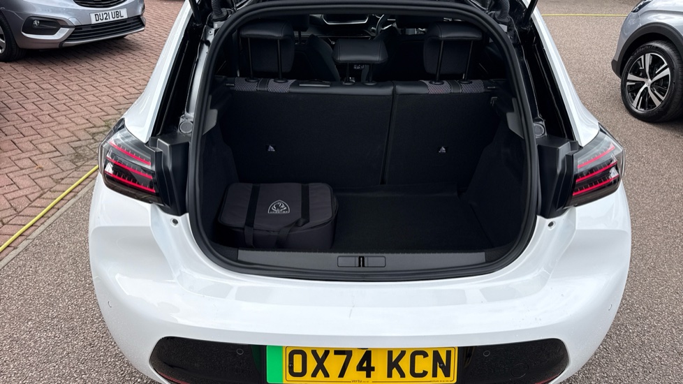 Peugeot 208 115kW GT 51kWh 5dr Auto Electric Hatchback - Image 4
