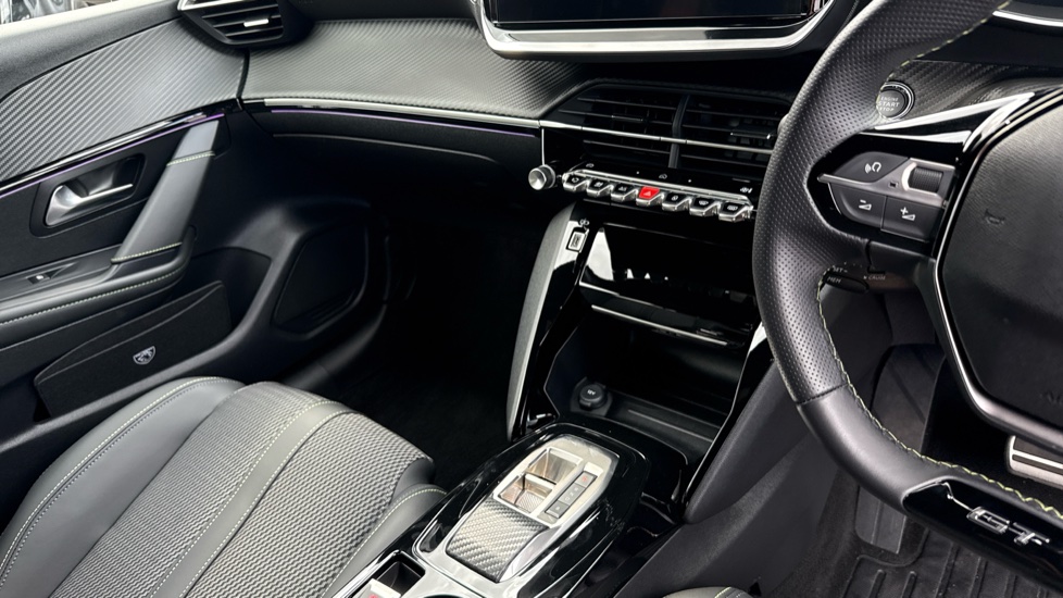 Peugeot 208 115kW GT 51kWh 5dr Auto Electric Hatchback - Image 14