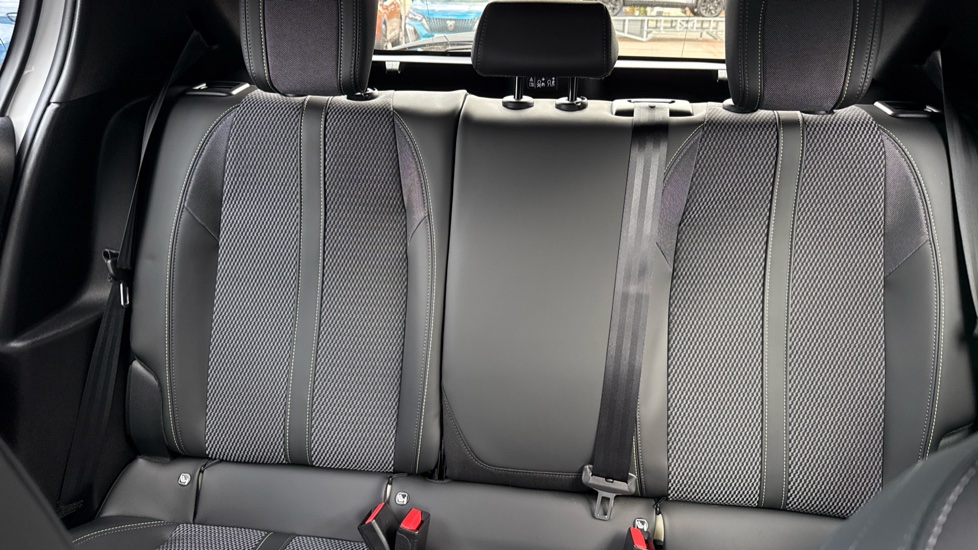 Peugeot 208 115kW GT 51kWh 5dr Auto Electric Hatchback - Image 15