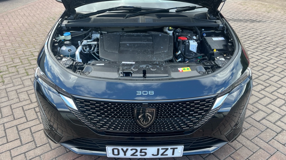 Peugeot 308 115kW GT 54kWh 5dr Auto Electric Hatchback - Image 8