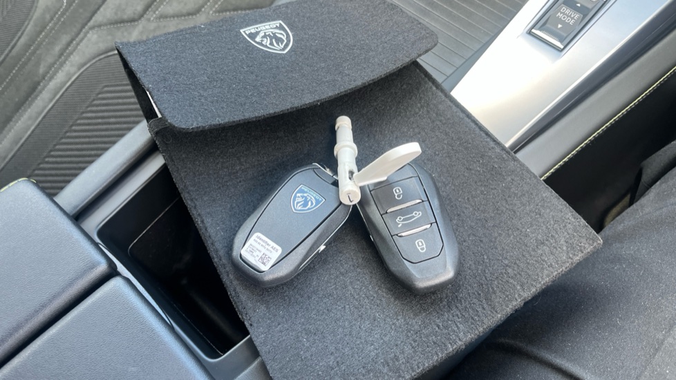 Peugeot 308 115kW GT 54kWh 5dr Auto Electric Hatchback - Image 19