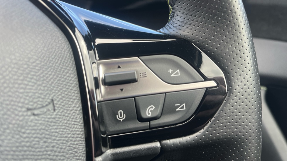 Peugeot 308 115kW GT 54kWh 5dr Auto Electric Hatchback - Image 22