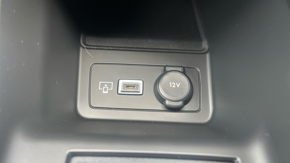 Peugeot 308 115kW GT 54kWh 5dr Auto Electric Hatchback - Image 38
