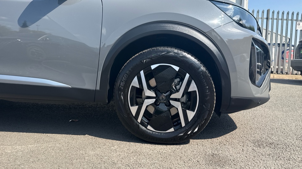 Peugeot 2008 1.2 Hybrid 136 GT 5dr e-DSC6 Petrol Estate - Image 7
