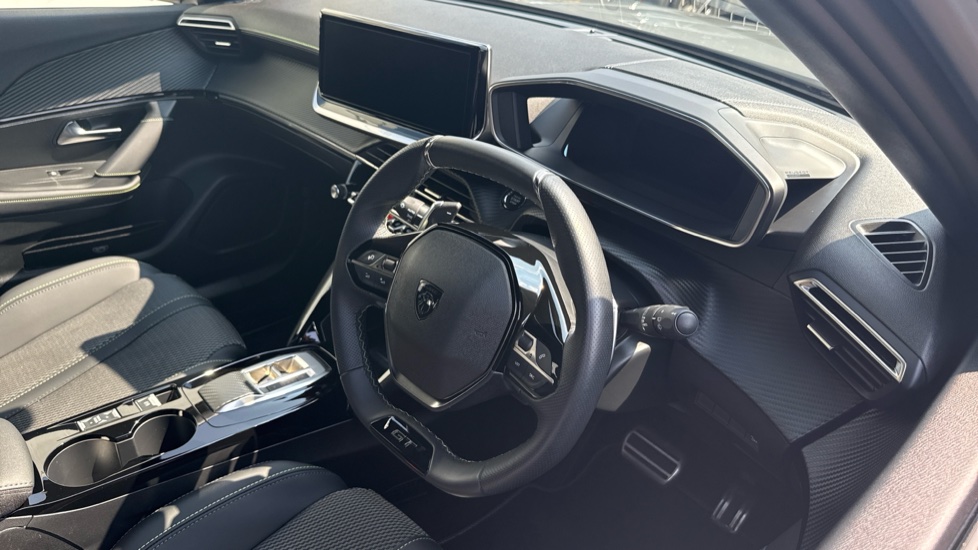 Peugeot 2008 1.2 Hybrid 136 GT 5dr e-DSC6 Petrol Estate - Image 11