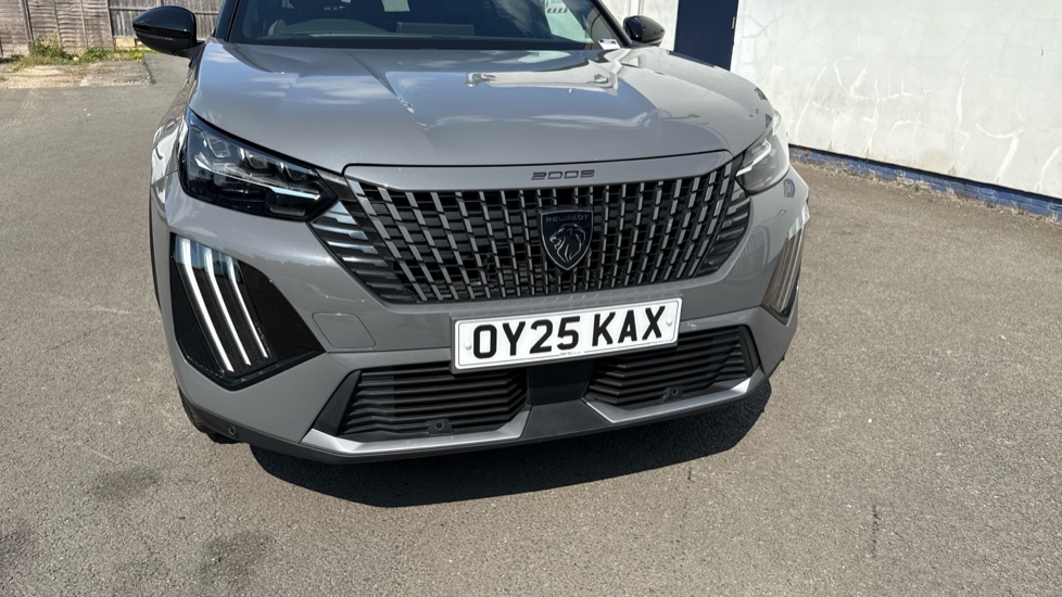 Peugeot 2008 1.2 Hybrid 136 GT 5dr e-DSC6 Petrol Estate - Image 21