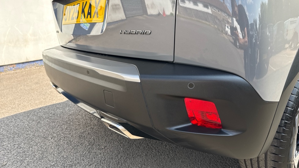 Peugeot 2008 1.2 Hybrid 136 GT 5dr e-DSC6 Petrol Estate - Image 26