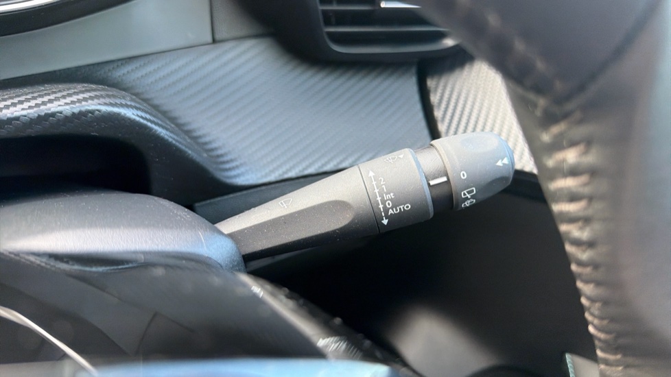 Peugeot 208 1.2 PureTech 100 Allure Premium + 5dr Petrol Hatchback - Image 38