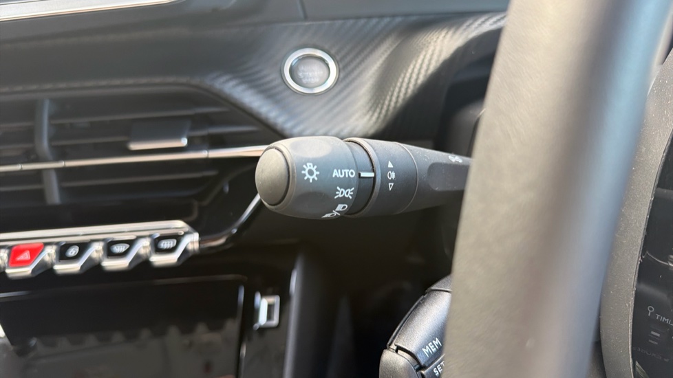 Peugeot 208 1.2 PureTech 100 Allure Premium + 5dr Petrol Hatchback - Image 39