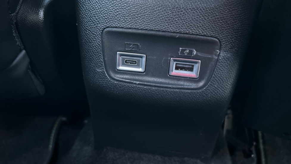 Peugeot 2008 1.2 PureTech 130 GT 5dr EAT8 Petrol Estate - Image 27