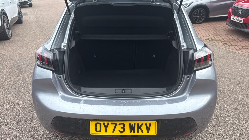 Peugeot 208 1.2 PureTech 100 Allure Premium + 5dr Petrol Hatchback - Image 4