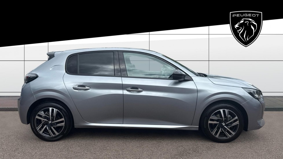 Peugeot 208 1.2 PureTech 100 Allure Premium + 5dr Petrol Hatchback - Image 5