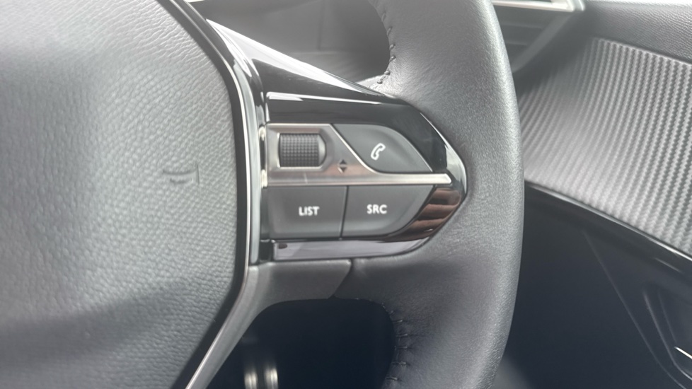 Peugeot 208 1.2 PureTech 100 Allure Premium + 5dr Petrol Hatchback - Image 27