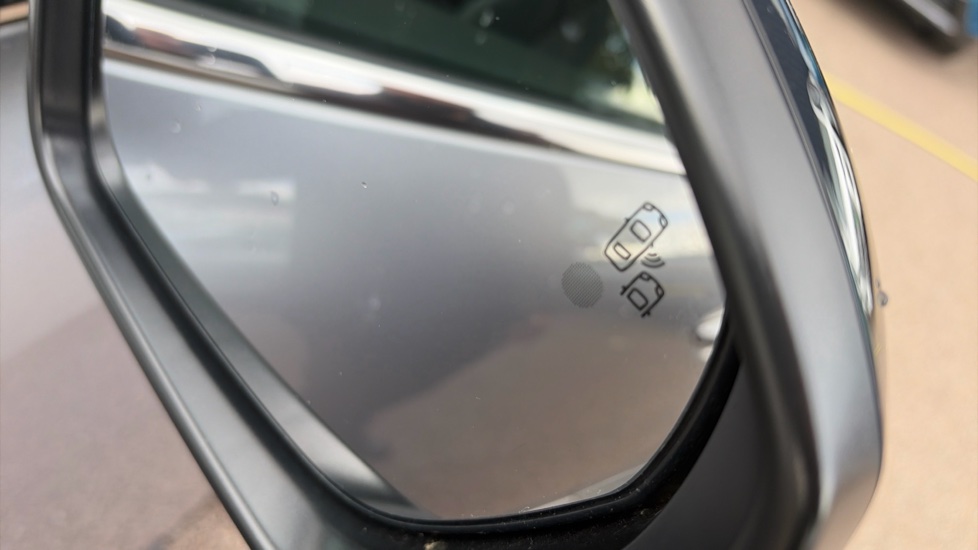 Peugeot 5008 1.2 PureTech GT 5dr EAT8 Petrol Estate - Image 25