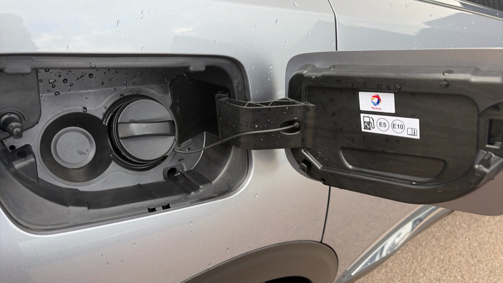 Peugeot 5008 1.2 PureTech GT 5dr EAT8 Petrol Estate - Image 32