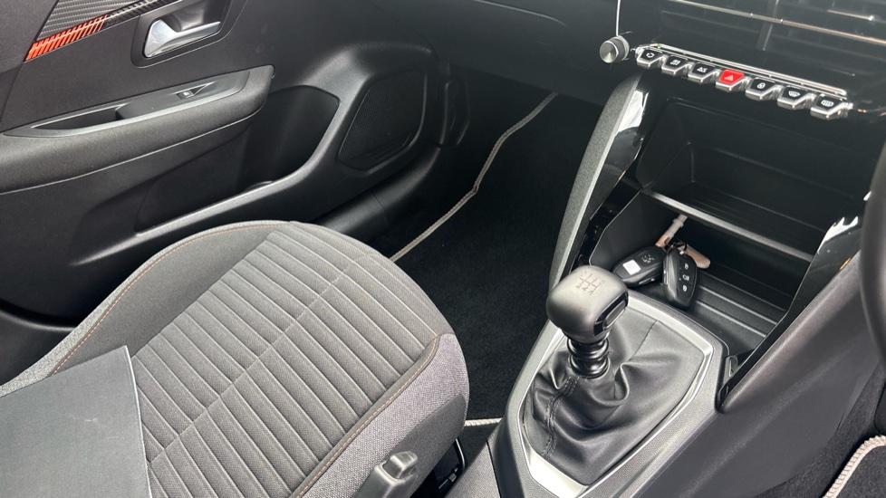 Peugeot 208 1.5 BlueHDi 100 Active Premium + 5dr Diesel Hatchback - Image 14