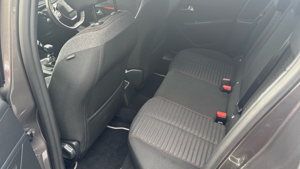 Peugeot 208 1.5 BlueHDi 100 Active Premium + 5dr Diesel Hatchback - Image 16