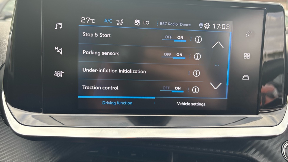 Peugeot 208 1.5 BlueHDi 100 Active Premium + 5dr Diesel Hatchback - Image 29