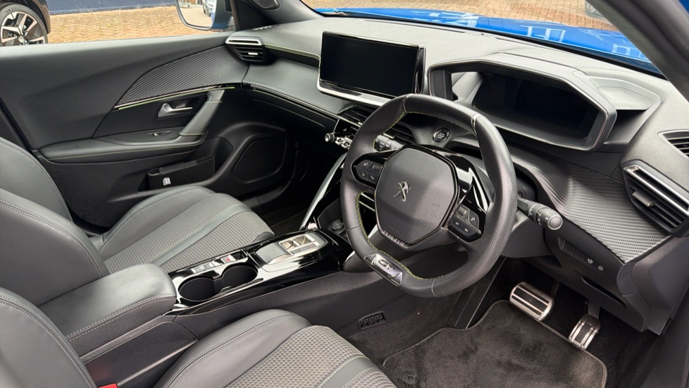 Peugeot 2008 100kW GT 50kWh 5dr Auto Electric Estate - Image 11