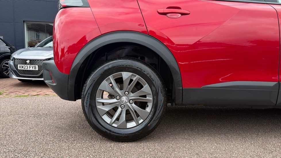 Peugeot 2008 1.2 PureTech Active Premium+ 5dr Petrol Estate - Image 7