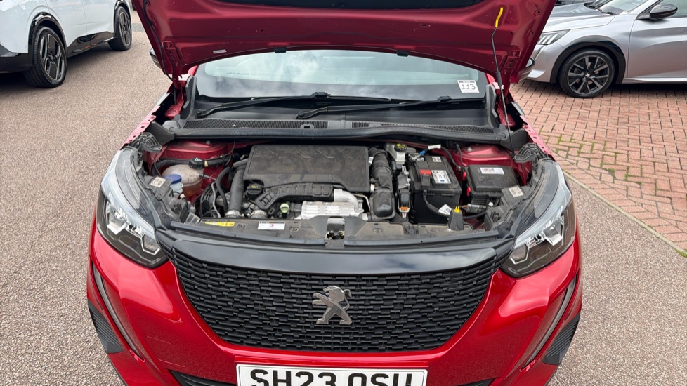 Peugeot 2008 1.2 PureTech Active Premium+ 5dr Petrol Estate - Image 8