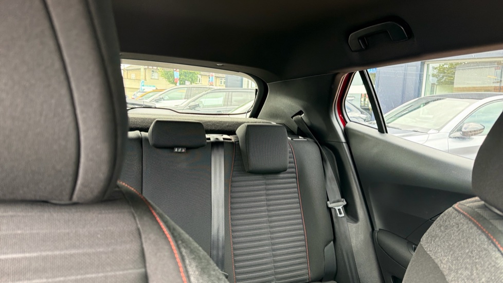 Peugeot 2008 1.2 PureTech Active Premium+ 5dr Petrol Estate - Image 15