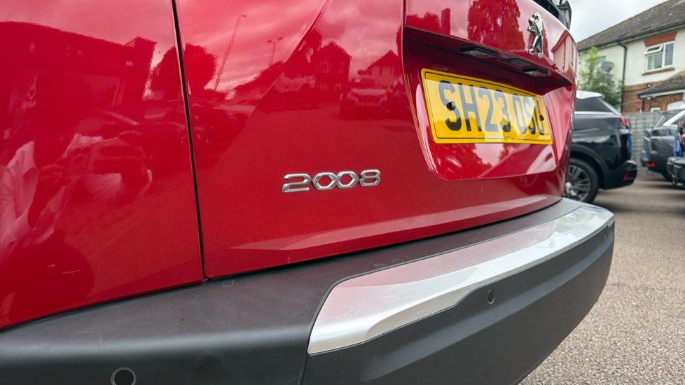 Peugeot 2008 1.2 PureTech Active Premium+ 5dr Petrol Estate - Image 23
