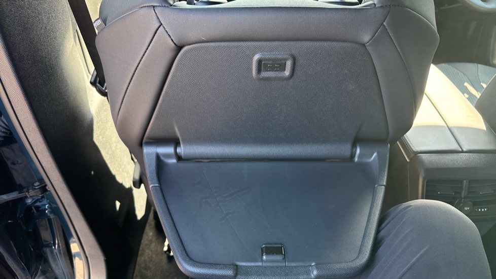 Peugeot 5008 1.5 BlueHDi Allure Premium+ 5dr EAT8 Diesel Estate - Image 31